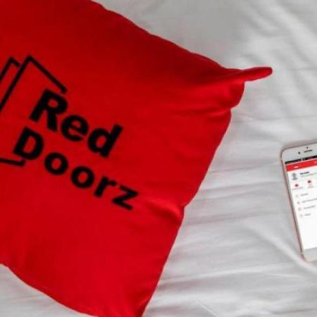 Reddoorz Plus At Hotel Negeri Baru Lodaya Puncak Bogor Exteriér fotografie